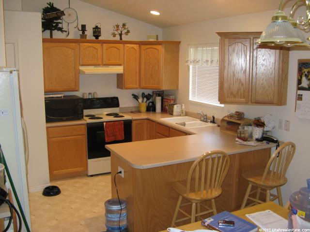 3990 S 2600 W, Roy, UT 84067 — photo 5