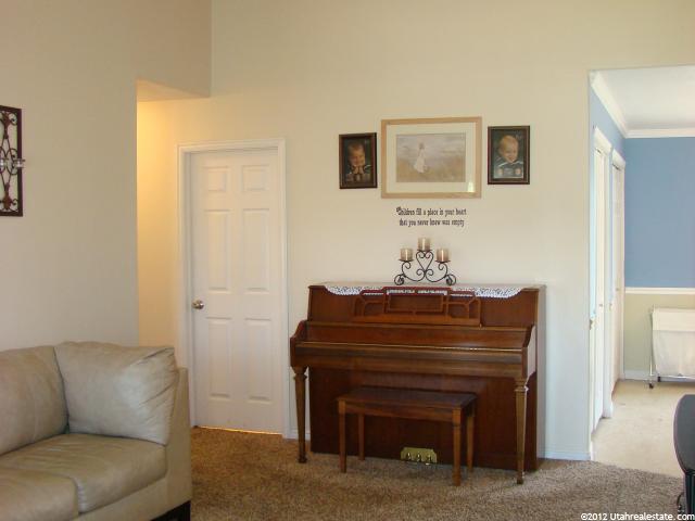 291 E Winchester, Springville, UT 84663 — photo 2