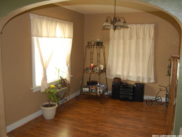 433 E Center St, Logan, UT 84321 — photo 3