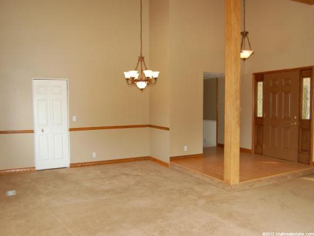 8685 S 1700 E, Sandy, UT 84093 — photo 3