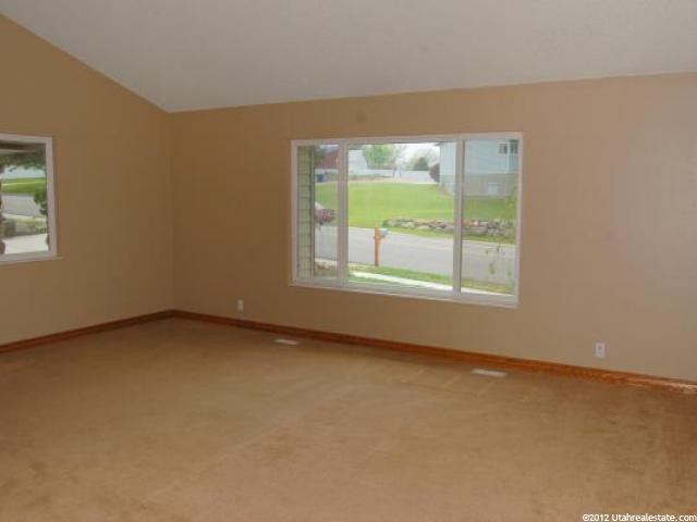 8685 S 1700 E, Sandy, UT 84093 — photo 4