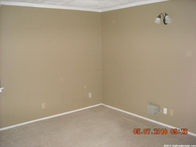 1062 E Oxford Dr S, Ogden, UT 84403 — photo 6