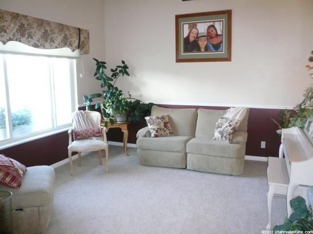 221 Sunstone Cir, Logan, UT 84321 — photo 4