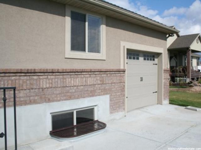 3207 W St Andrews Dr, Syracuse, UT 84075 — photo 10