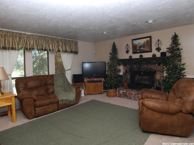 4424 S 2100 W, Roy, UT 84067 — photo 8