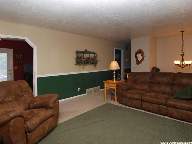 4424 S 2100 W, Roy, UT 84067 — photo 10