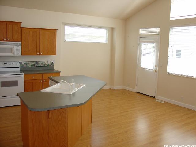568 E Land Rush S, Midvale, UT 84047 — photo 3