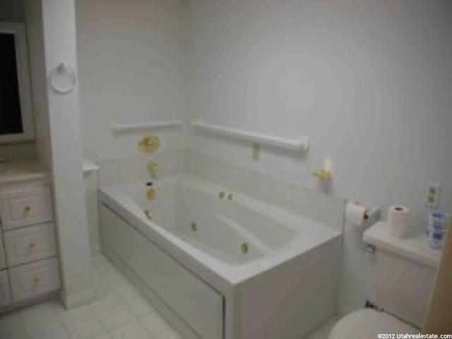 556 E Floyd Dr, Sandy, UT 84070 — photo 11