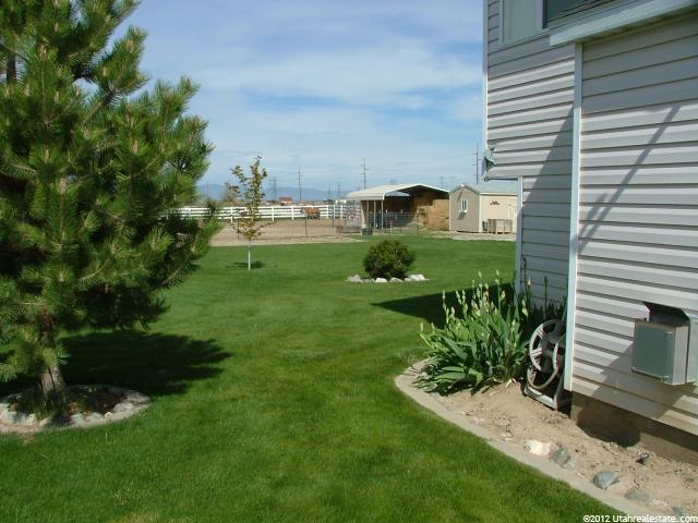 3963 N 2800 W, Farr West, UT 84404 — photo 10