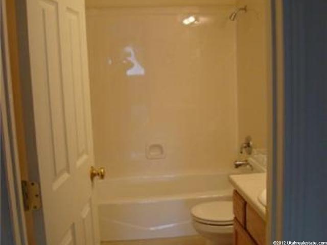 2833 W 2300 N, Clinton, UT 84015 — photo 2