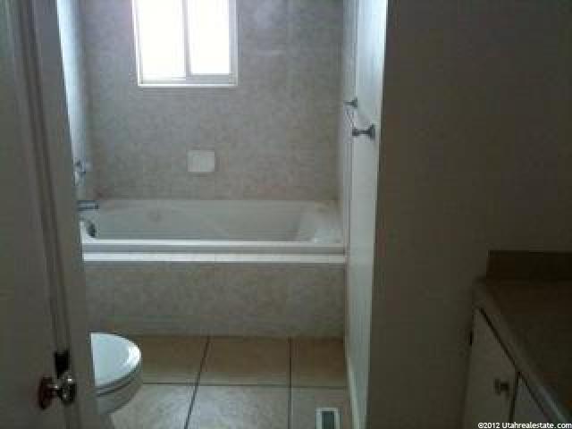 828 E 4200 S, South Ogden, UT 84403 — photo 8