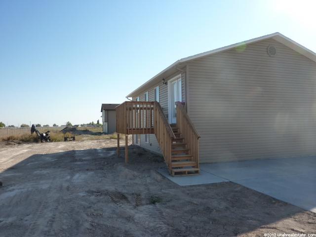 249 S 400 W, Tremonton, UT 84337 — photo 8