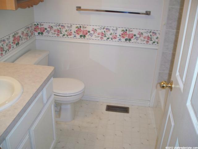 342 Meadowbrook Dr, Ogden, UT 84404 — photo 8
