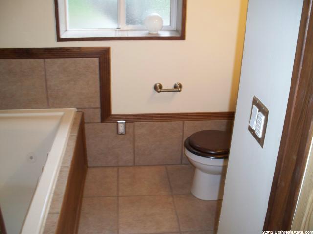 342 Meadowbrook Dr, Ogden, UT 84404 — photo 10