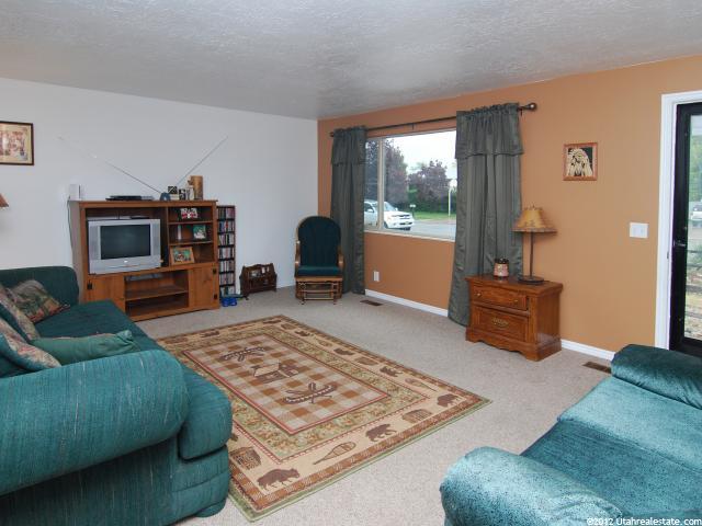 680 W 550 N, Clearfield, UT 84015 — photo 7