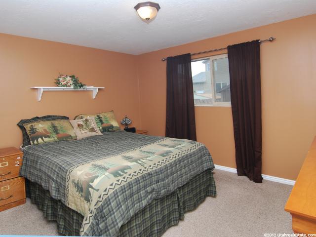 680 W 550 N, Clearfield, UT 84015 — photo 10