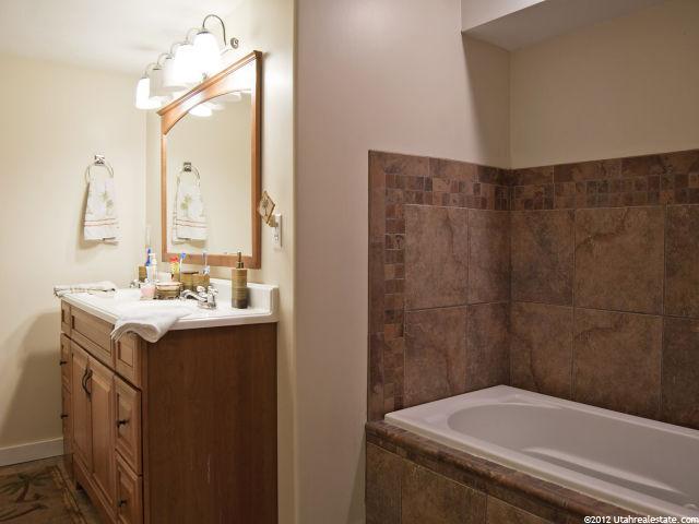 1777 N 25 E, Layton, UT 84041 — photo 10