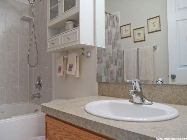 1277 W 2050 N, Clinton, UT 84015 — photo 12
