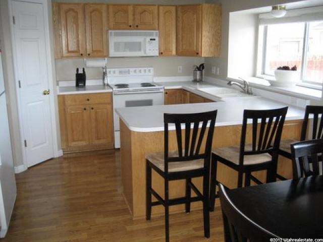 222 W 2050 S, Clearfield, UT 84015 — photo 2