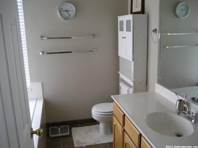222 W 2050 S, Clearfield, UT 84015 — photo 8