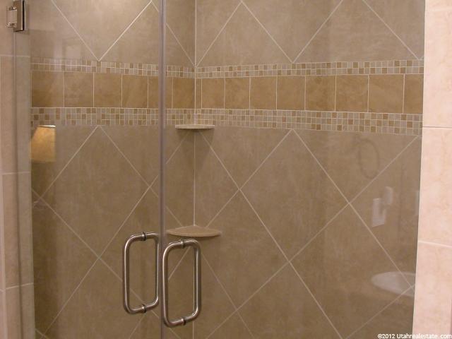 378 E 1140 N, Logan, UT 84341 — photo 6