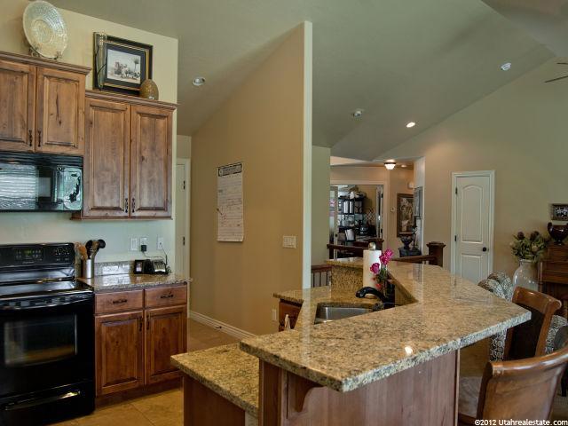 345 E Odell Ln, North Salt Lake, UT 84054 — photo 9