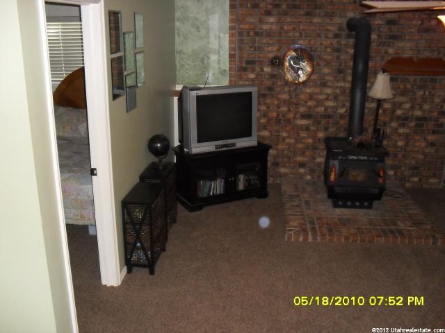 5010 S 2925 W, Roy, UT 84067 — photo 9