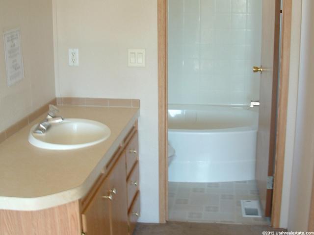 1447 E 6175 S, Vernal, UT 84078 — photo 4
