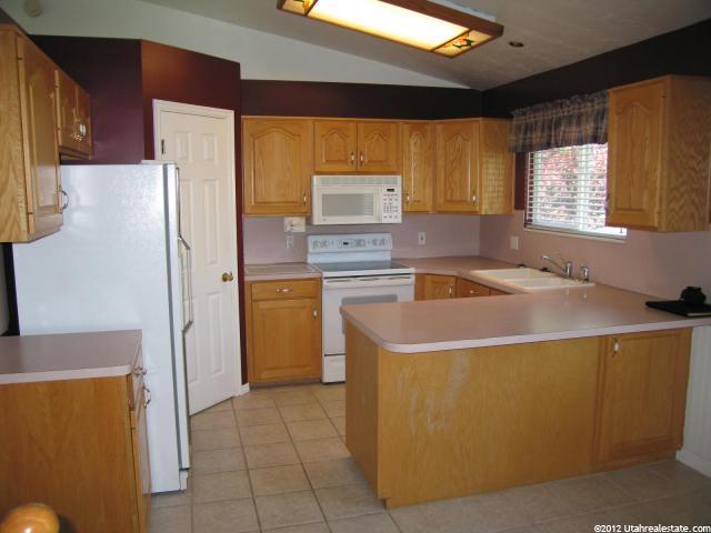 2847 W 4225 S, Roy, UT 84067 — photo 3