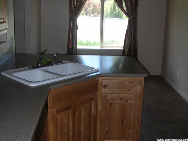 1311 W 1580 N, Clinton, UT 84015 — photo 2