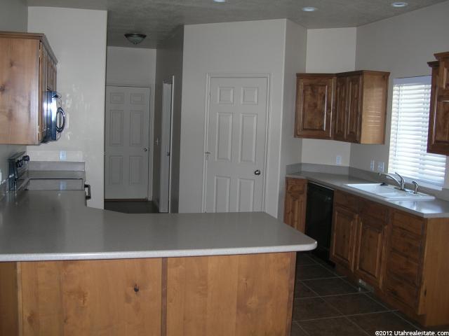1293 W 1580 N, Clinton, UT 84015 — photo 2
