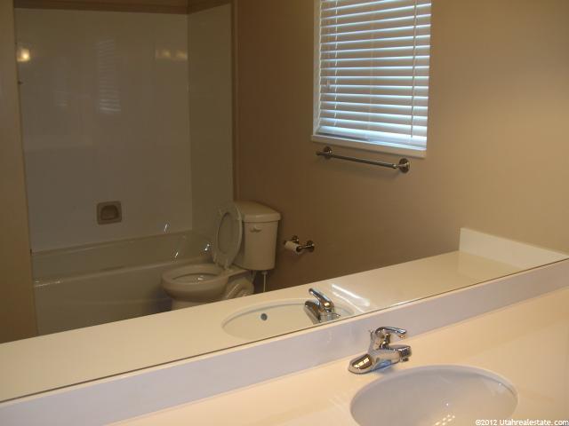 1293 W 1580 N, Clinton, UT 84015 — photo 11