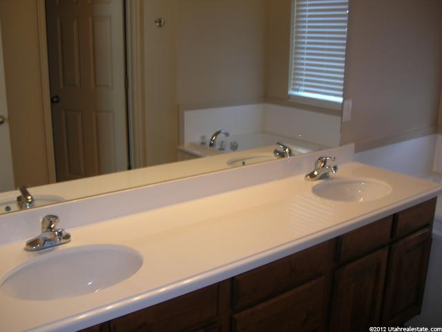 1293 W 1580 N, Clinton, UT 84015 — photo 9