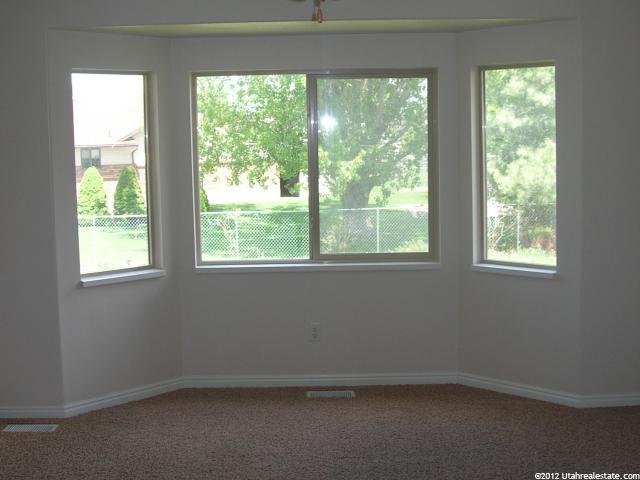 1426 W 1595 N, Clinton, UT 84015 — photo 2