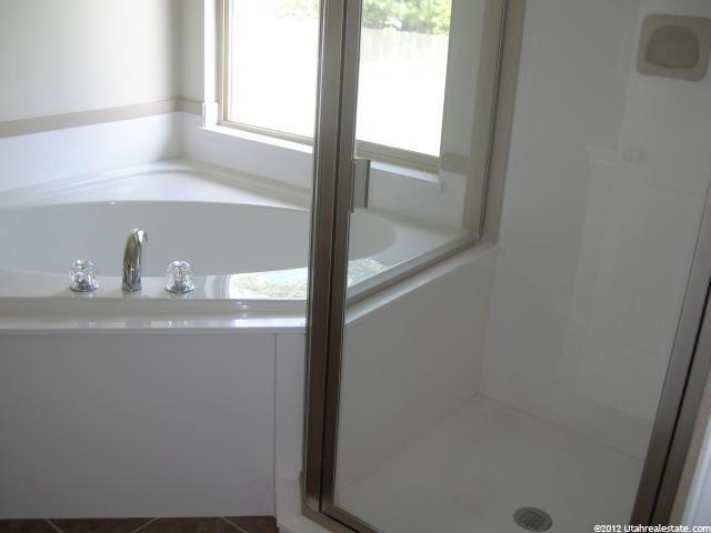 1426 W 1595 N, Clinton, UT 84015 — photo 11