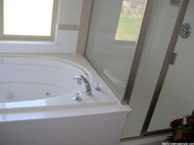 1426 W 1595 N, Clinton, UT 84015 — photo 10