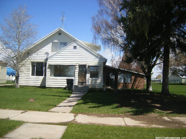75 E Center St, Paris, ID 83261 — photo 2