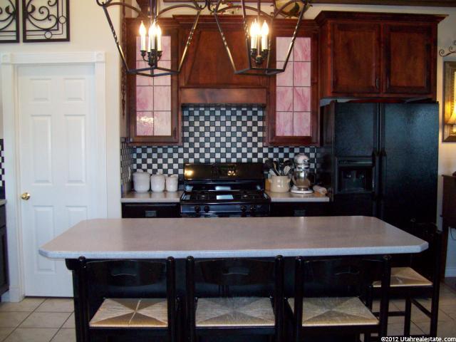 1340 W 1400 N, Farr West, UT 84404 — photo 6