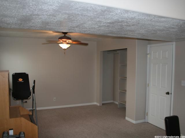 4043 S Lily Dr, Roy, UT 84067 — photo 7
