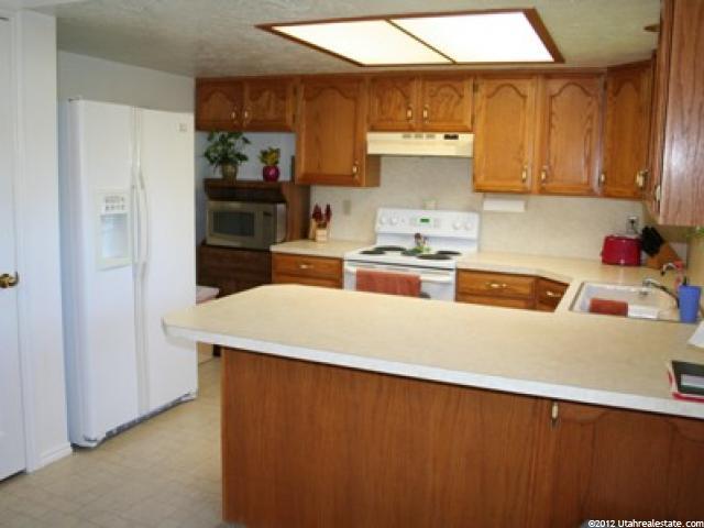 1888 W 150 N, Clearfield, UT 84015 — photo 4