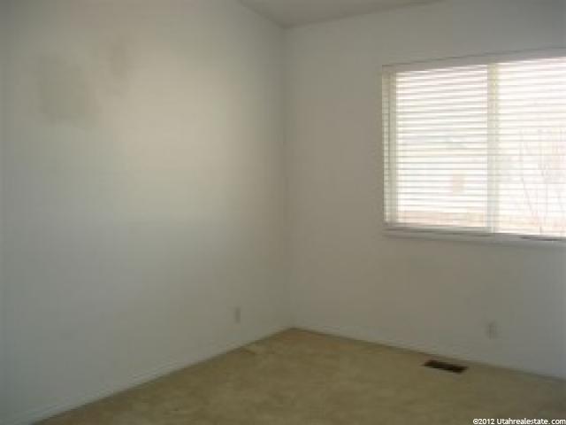 1359 N 2950 W, Clinton, UT 84015 — photo 8