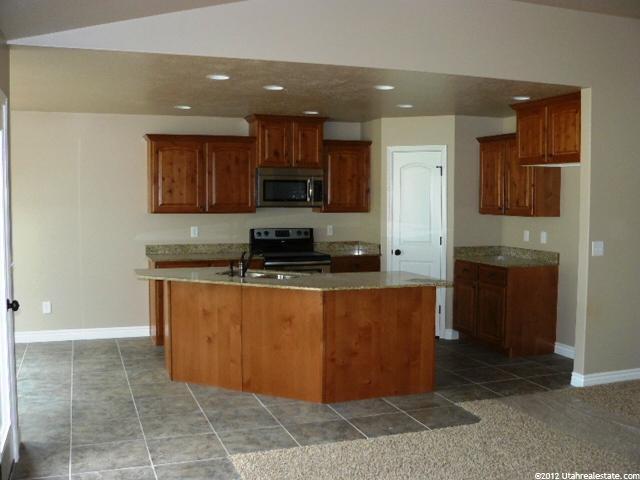 5240 S 3575 W, Roy, UT 84067 — photo 8