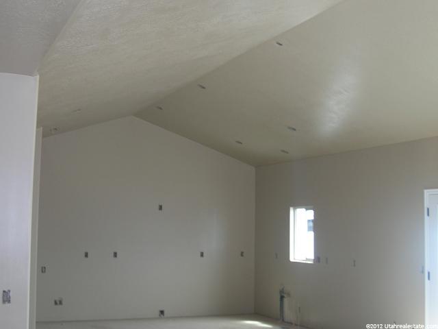 1412 W 2340 N, Clinton, UT 84015 — photo 4