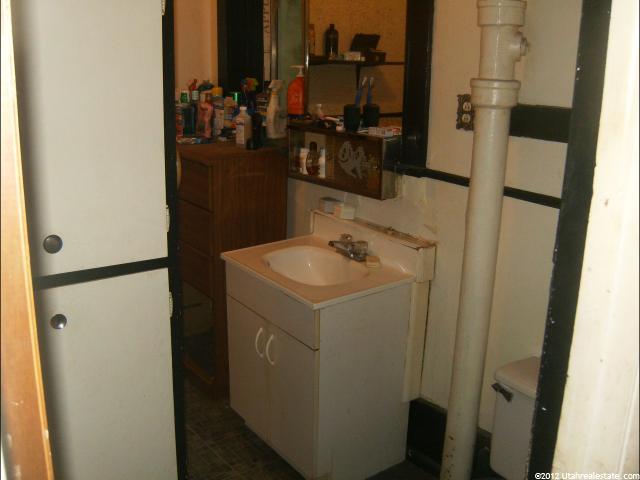 2540 S Orchard Ave E, Ogden, UT 84401 — photo 2