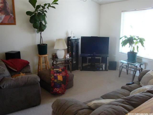 914 W 1350 N, Clinton, UT 84015 — photo 4