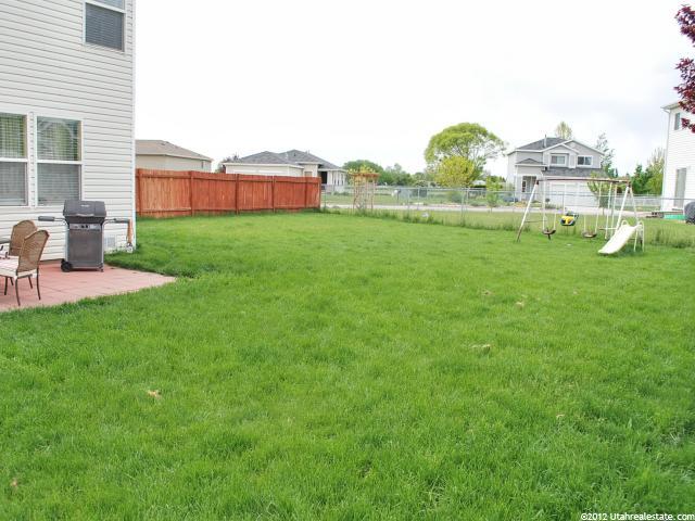 80 E 850 S, Layton, UT 84041 — photo 12