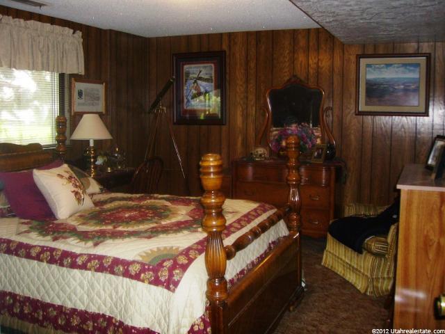 4638 S 2325 W, Roy, UT 84067 — photo 6