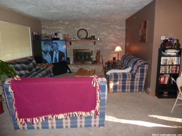827 S 600 St E, River Heights, UT 84321 — photo 4