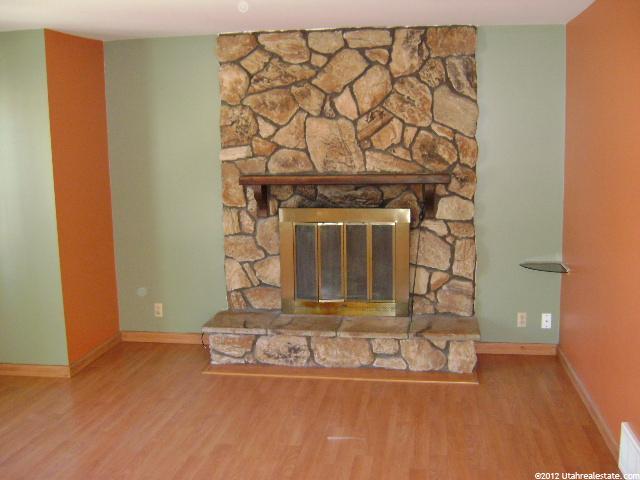 8284 Wayside Dr, Sandy, UT 84094 — photo 2
