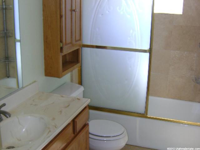 8284 Wayside Dr, Sandy, UT 84094 — photo 5